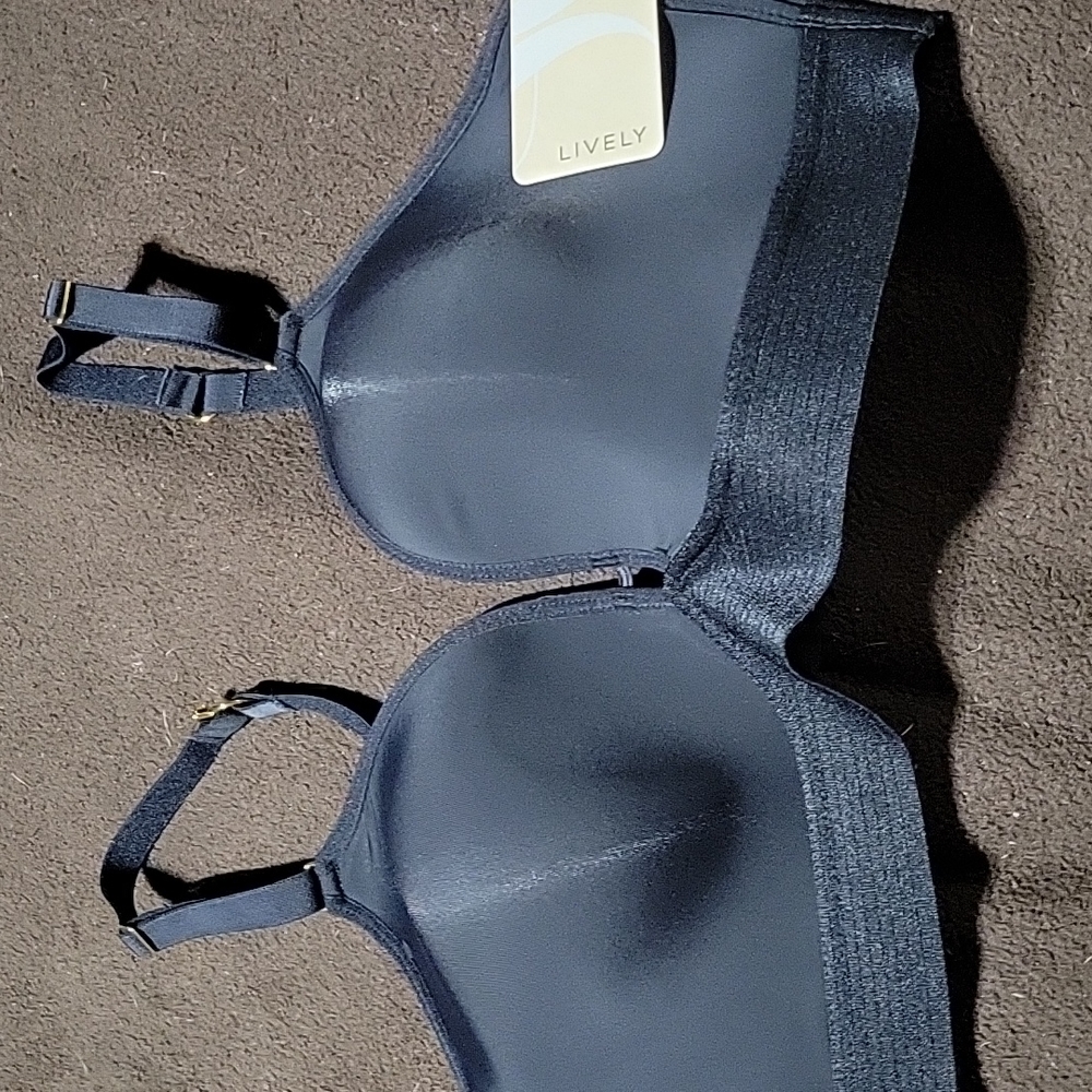 Lively black size 38D bra